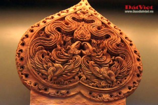 Đất nước mang hình rồng