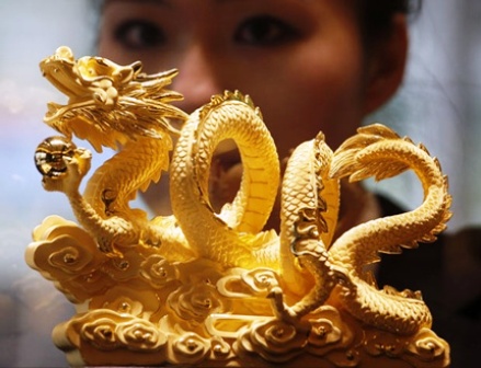 Đất nước mang hình rồng