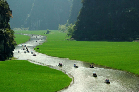 Trảy hội chùa Hương